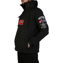 Carica l&#39;immagine nel visualizzatore di Gallery, Geographical Norway - Target_man
