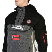 Carica l&#39;immagine nel visualizzatore di Gallery, Geographical Norway - Riakolo_man
