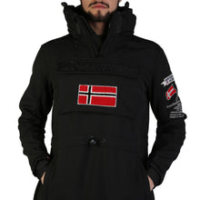 Carica l&#39;immagine nel visualizzatore di Gallery, Geographical Norway - Target_man
